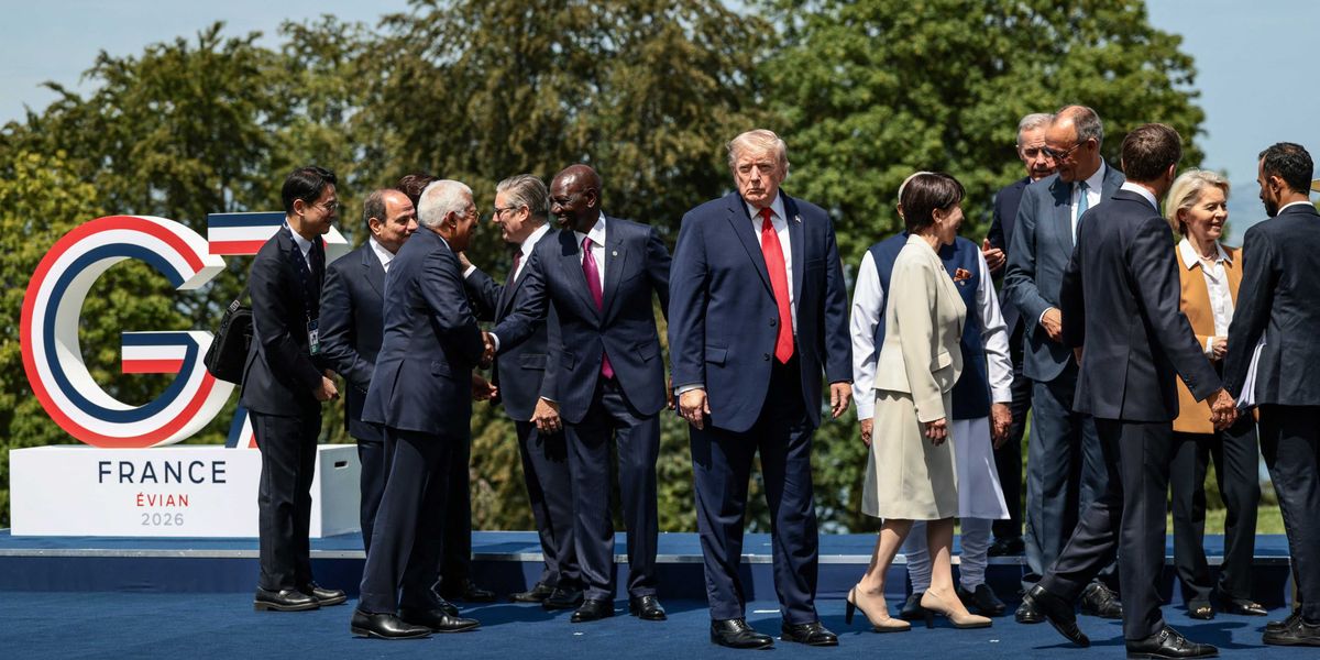 Sen. Chris Murphy Criticizes Presence of AI CEOs at G7 Summit and Calls for Stronger Oversight of Tech Companies