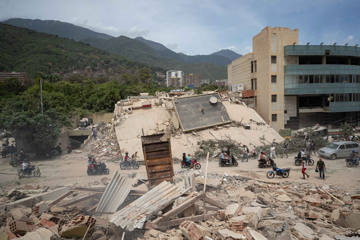Sismo en Venezuela deja 27 ciudadanos españoles fallecidos y cientos de desaparecidos