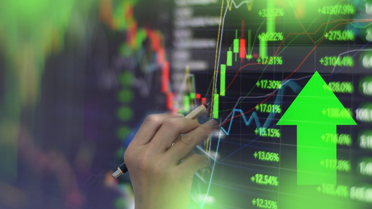 Mejora en los mercados argentinos: baja el riesgo país y suben los bonos y ADRs