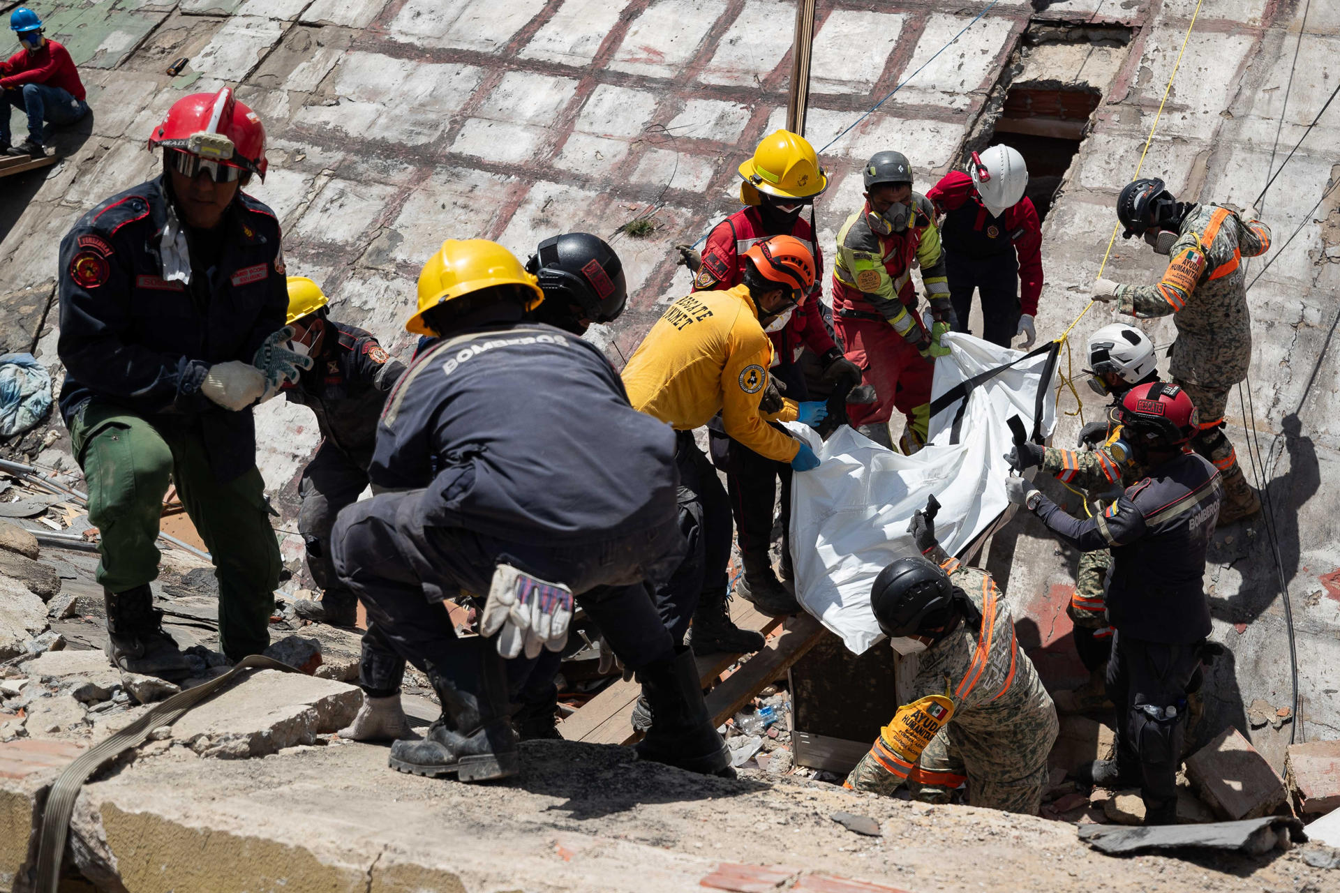 Relatos de supervivencia tras los fuertes terremotos que sacudieron a Venezuela