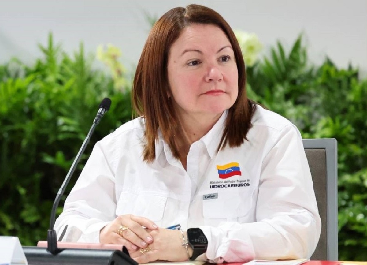 Venezuela enfrenta plazo para revisar contratos petroleros y reforma fiscal