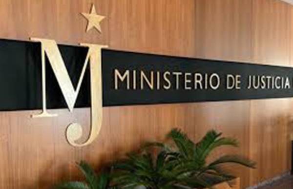 Ministerio de Justicia reconoce certificaciones manuales como respaldo legal