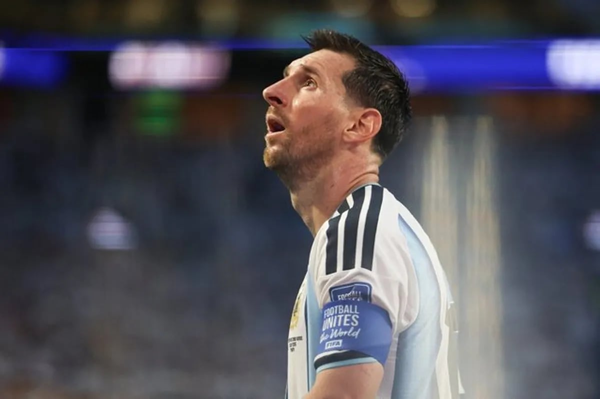 Argentina and Egypt Advance in World Cup Group Stage
