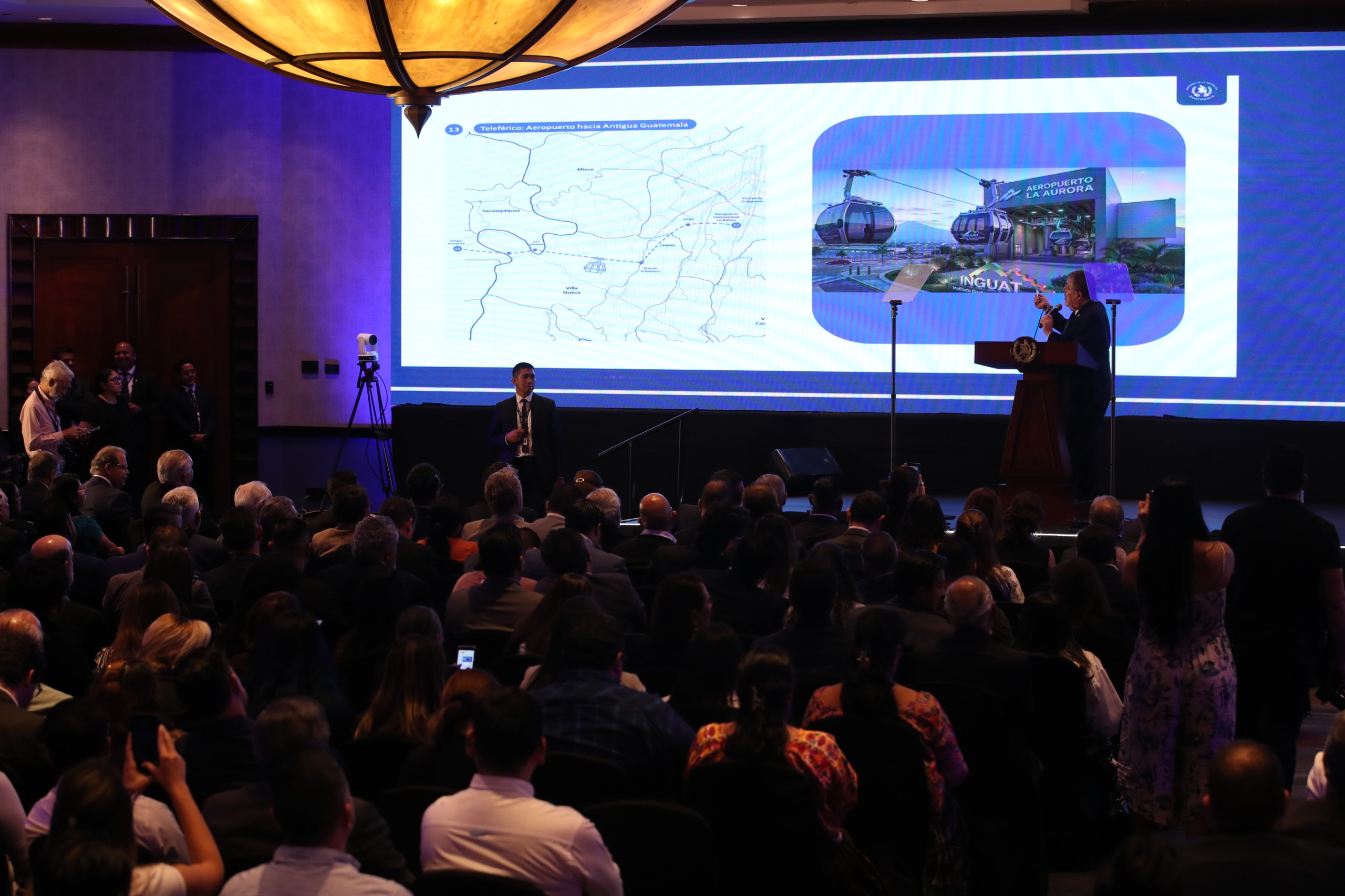 Jorge Briz: Infraestructura y movilidad son prioridades para el desarrollo nacional
