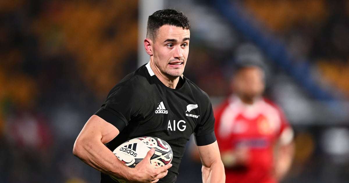New Zealand Secures Narrow Victory Over France in Rugby Clash