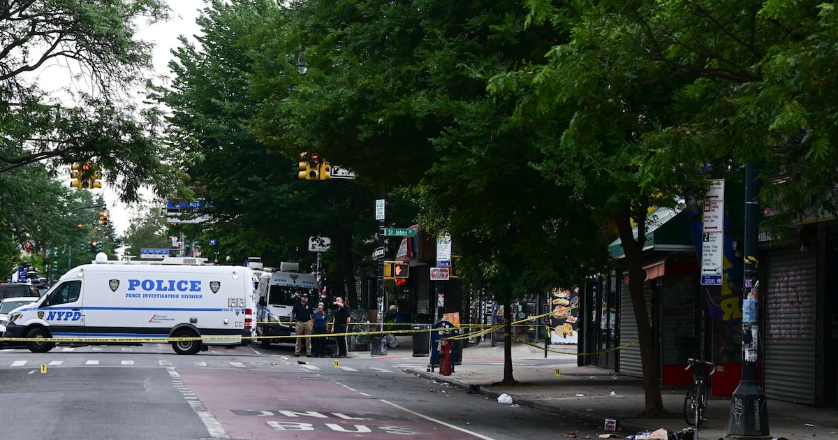 Ataque a tiros en Brooklyn durante festejo por el 4 de Julio deja ocho heridos