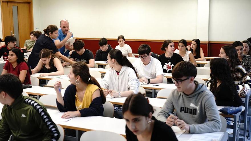 PAU Exam Results Show Higher Zero Rates in Physics Compared to Basque Language Subject