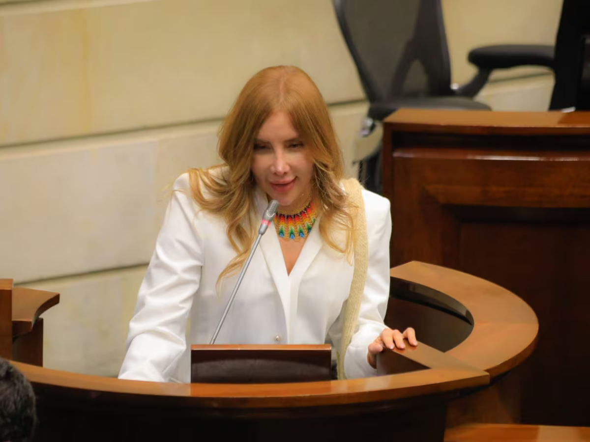La ministra Diana Morales se postula para dirigir la Dirección Administrativa de la Cámara de Representantes
