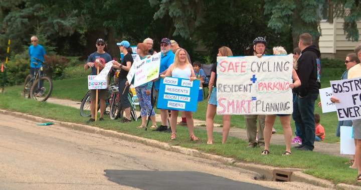 Edmonton Adjusts Bike Lane Plans After Resident Protests