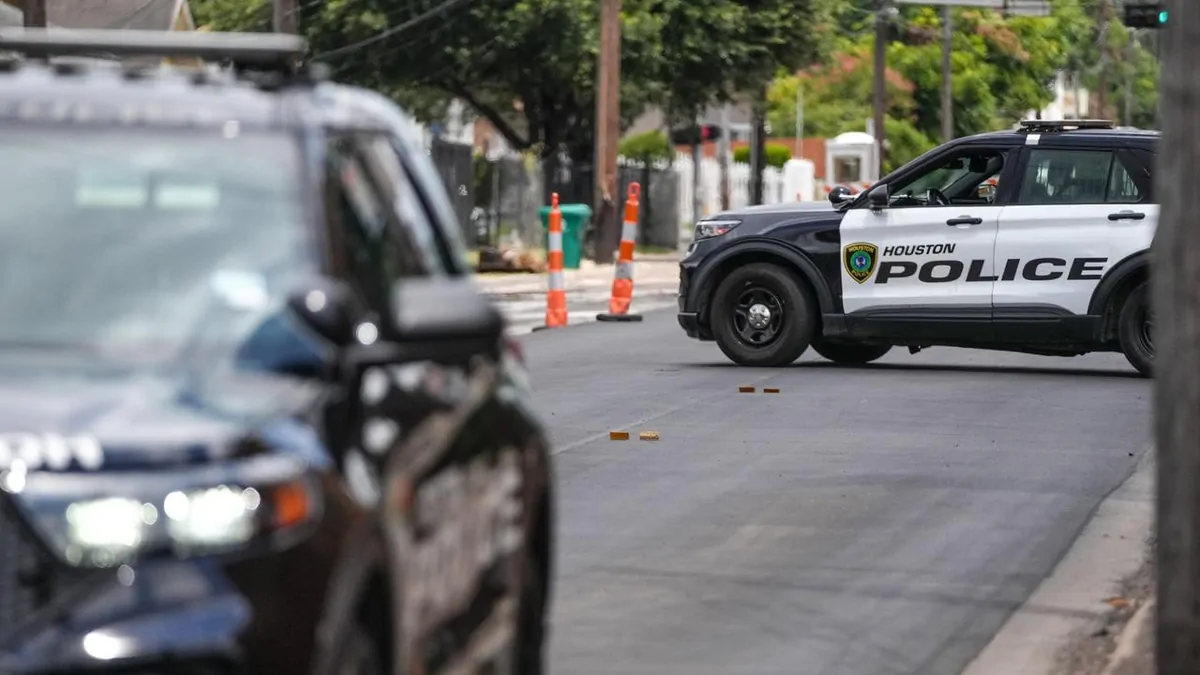 ICE officer shot dead Mexican immigrant during Houston traffic stop amid immigration enforcement tensions