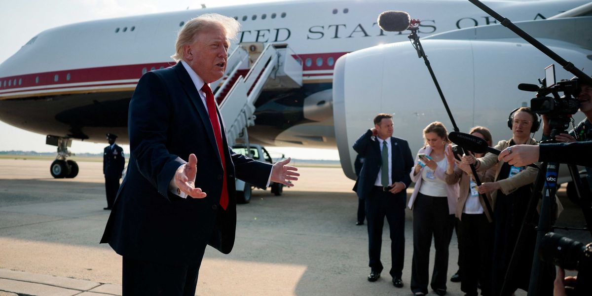 Skepticism Surrounds Trump's Explanation for Switching Qatari Jet to Air Force One