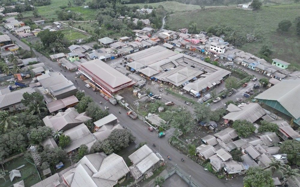Kanlaon Volcano Eruption Causes Ashfall in Cebu, Leading to School Closures