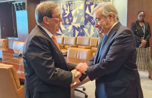 Canciller cubano se reúne con Secretario General de la ONU tras aprobación del fin del bloqueo