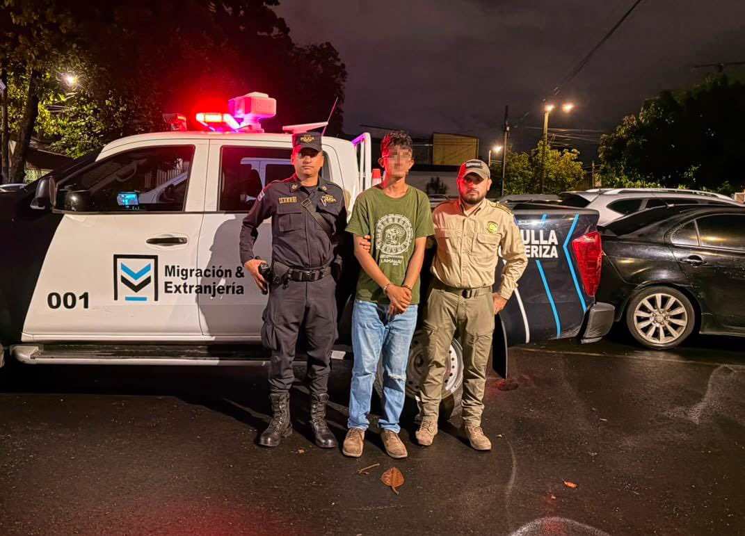 Guatemalteco detenido por agredir a creador de contenido salvadoreño