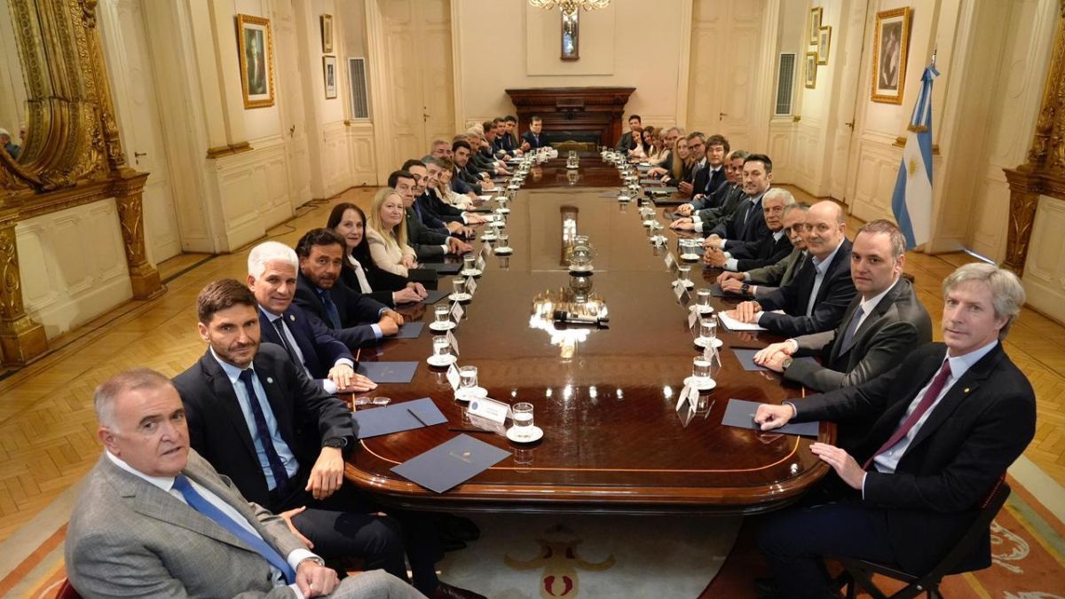 Gobernadores preparan elecciones en mayo del 2027