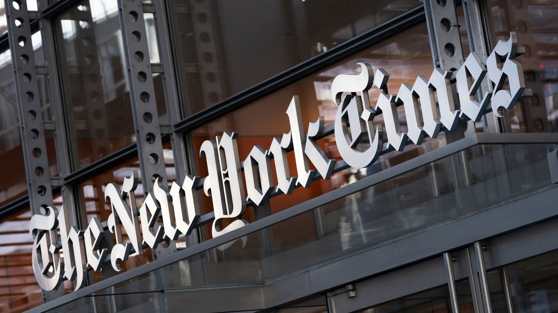 Trump Administration Subpoenas NY Times Reporters Over Air Force One Security Concerns