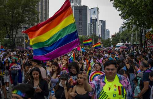Reporte del PNUD alerta sobre el impacto de la discriminación en el riesgo suicida de la comunidad LGBT+