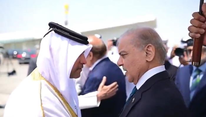 Pakistan PM Shehbaz Condemns Death of Former Qatari Emir Sheikh Hamad