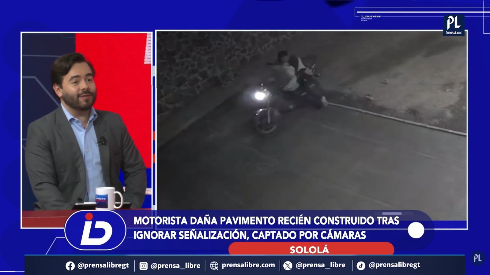 Motorista avanza sobre concreto fresco en Sololá