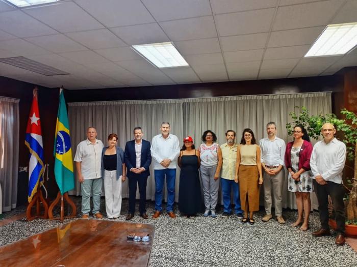 Cuba Agradece Donativo de Leche en Polvo de Brasil