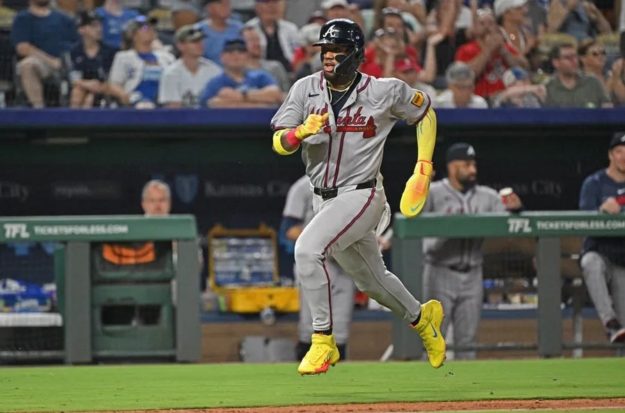 Ronald Acuña Jr. apoya a joven pelotero de La Guaira que sobrevivió a los terremotos