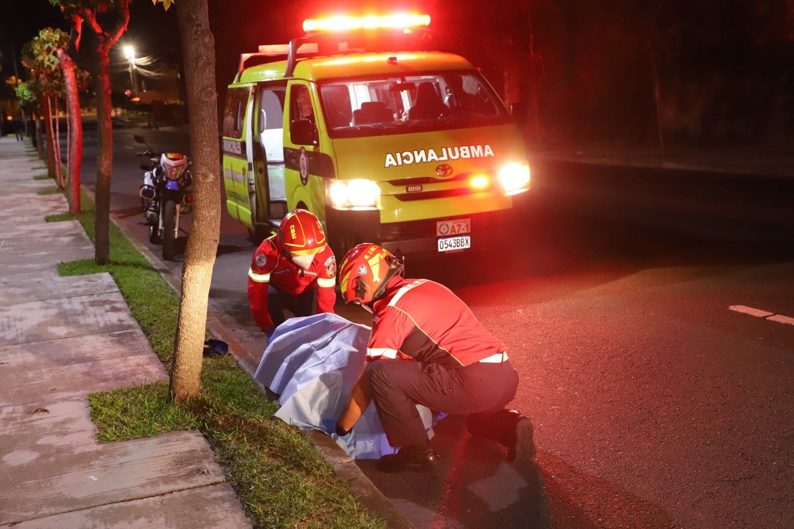 Paramédicos localizan restos humanos con señales de violencia en zona 12
