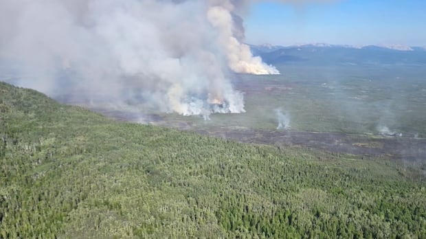 Wildfire Near Wrigley, N.W.T., Advances Toward Community as Evacuations Continue