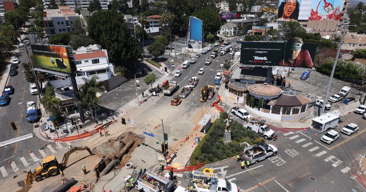 Los Angeles Officials Work to Repair Major Water Main Rupture on Sunset Boulevard