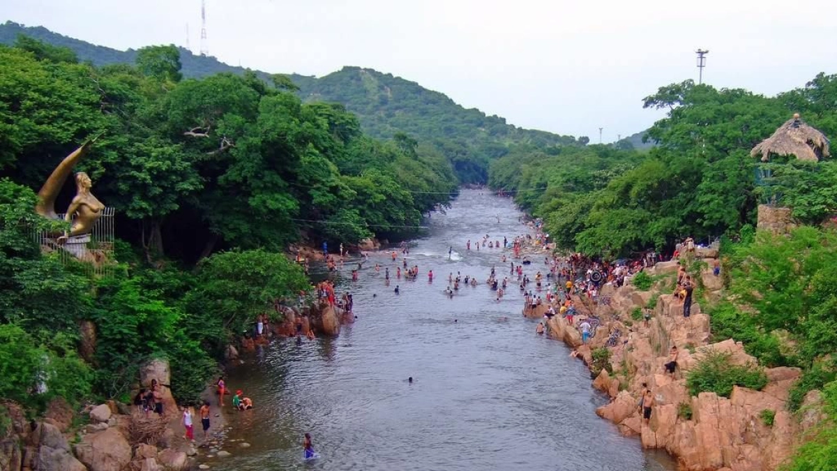 Valledupar's Balneario Hurtado Temporarily Closed to Protect Guatapurí River