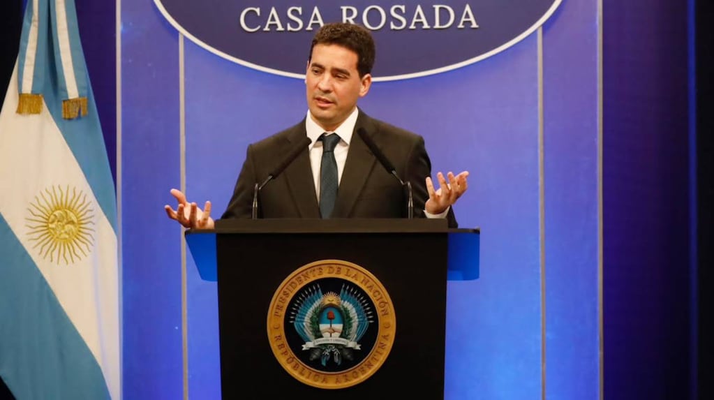 Designación de Javier Lanari como director del Banco Nación y declaraciones del vocero presidencial