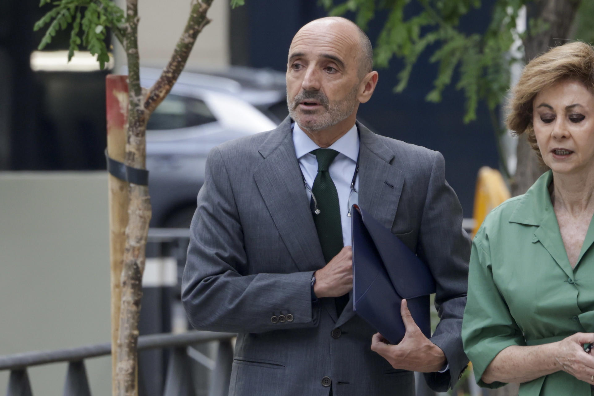 Ex-presidente Zapatero enfrenta proceso judicial por cobro de comisión en rescate empresarial