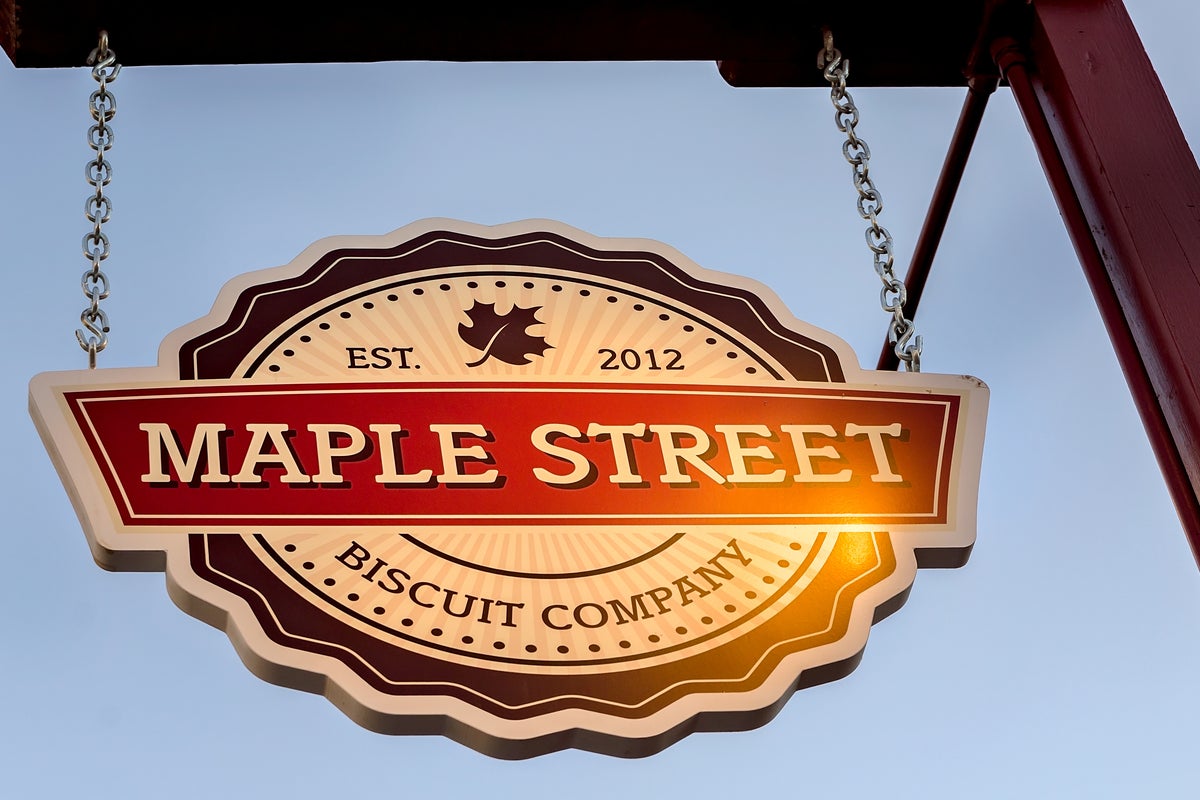 Cracker Barrel Closes Maple Street Biscuit Company Locations in Strategic Restructuring