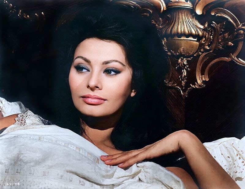 Sophia Loren's Glamour Captured in 1965 Film 'Lady L' Portraits