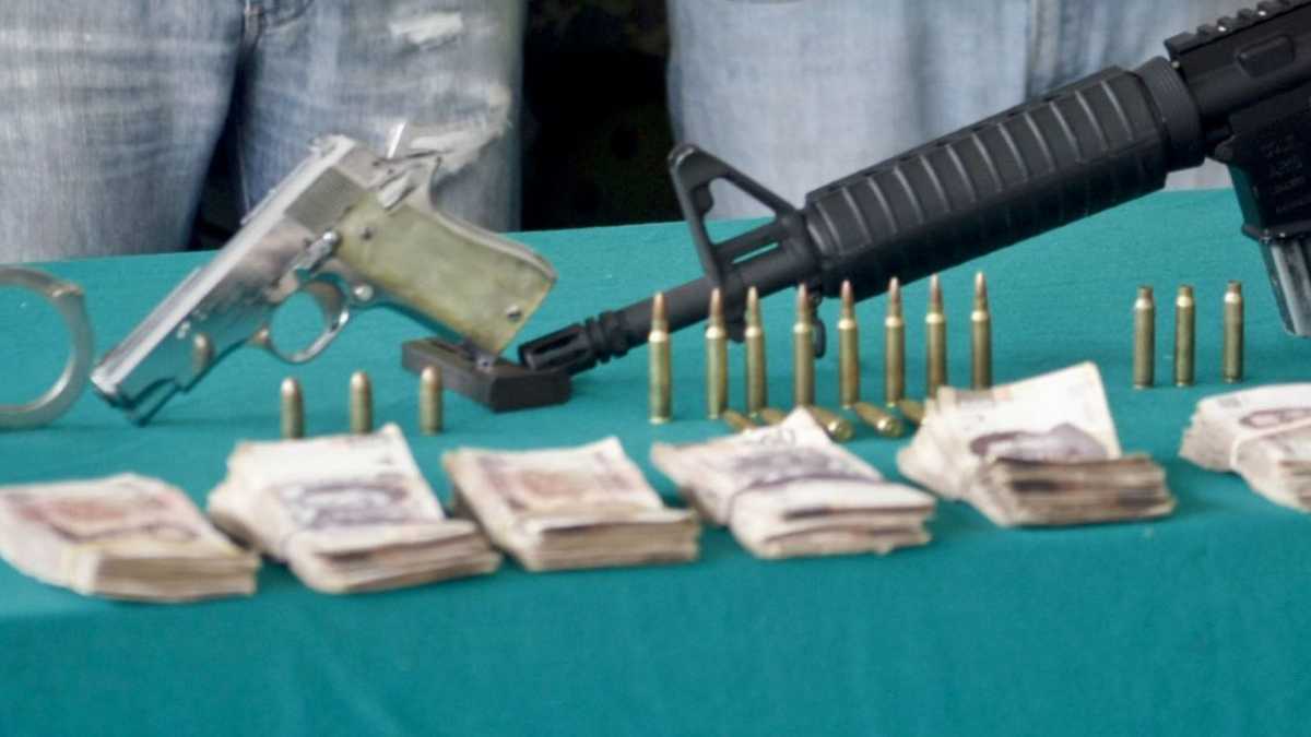 Hacienda bloquea cuentas de 43 personas y 20 empresas vinculadas al CJNG
