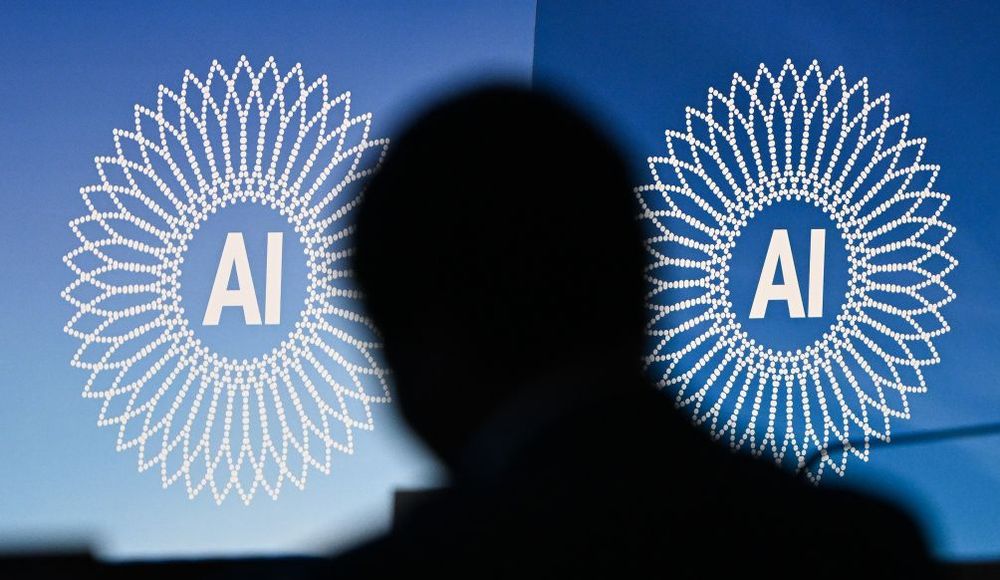 AI's Role in Mental Health Support and Risks