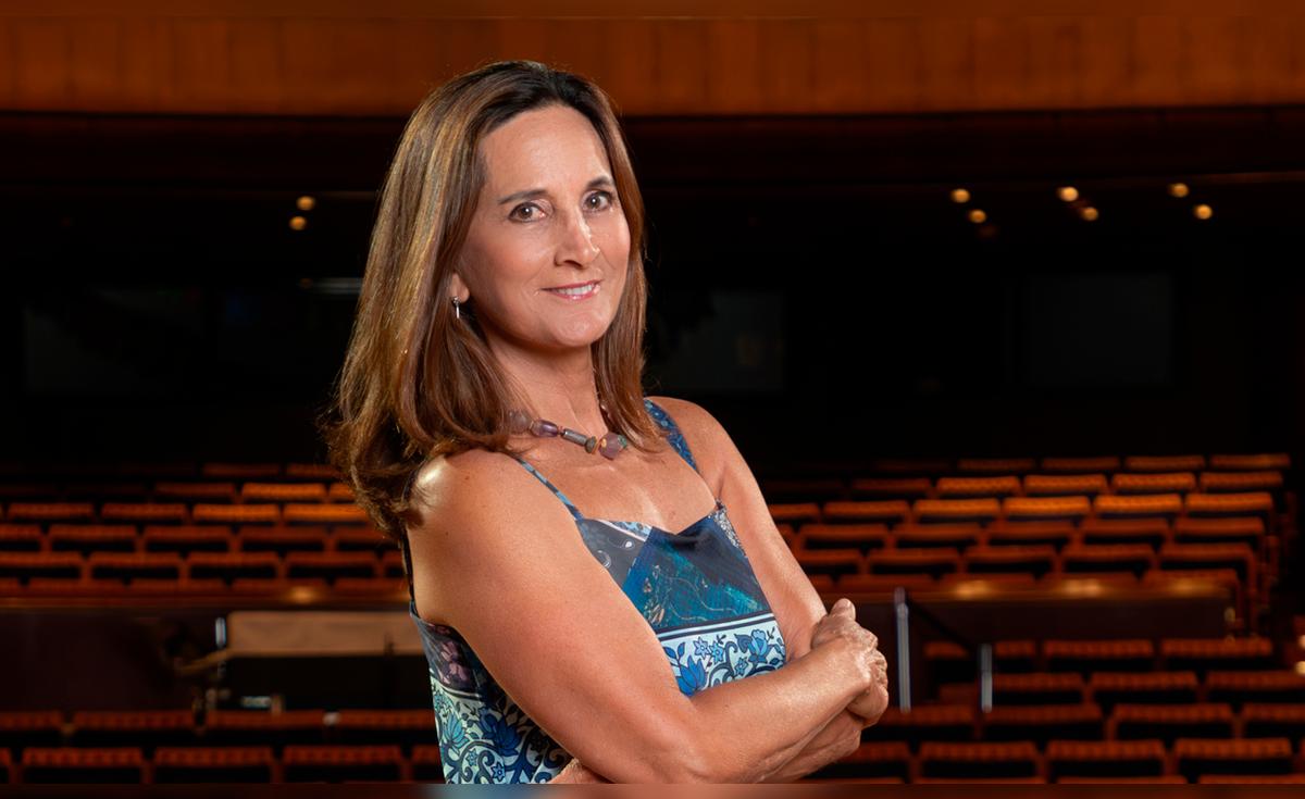 Mabela Martínez Woodman recibe reconocimiento del Ministerio de Cultura por su labor cultural