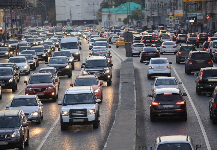 Aumento de precios de combustibles y nuevo subsidio en discusión en el Congreso