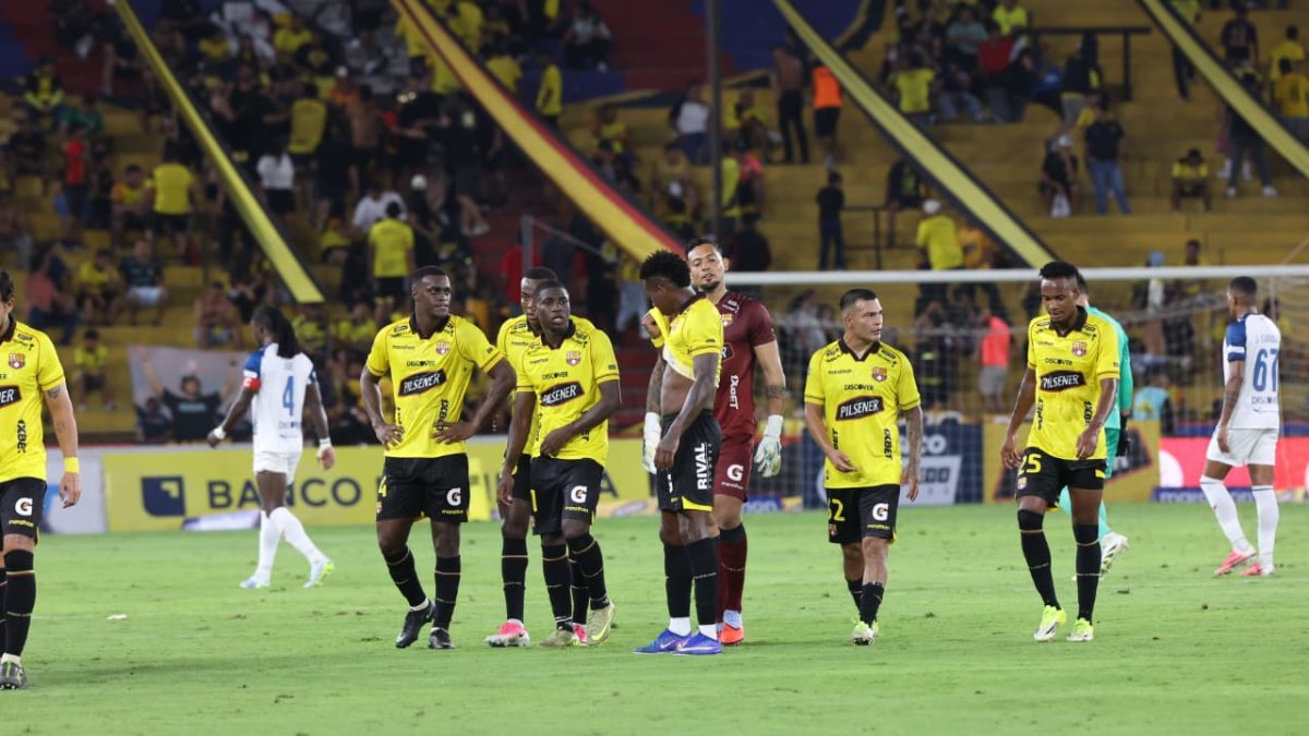Barcelona enfrenta desafíos tras derrota ante Liga de Quito en Copa Libertadores