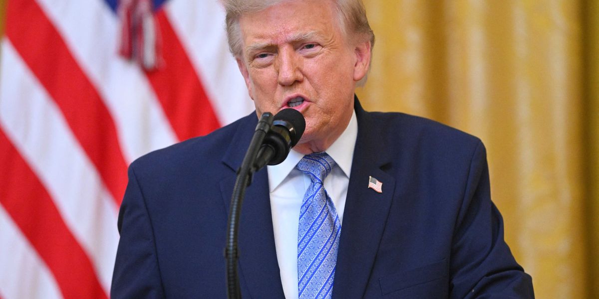 Former Intelligence Officials Question CIA Document Cited by Trump on Alleged Chinese Election Interference