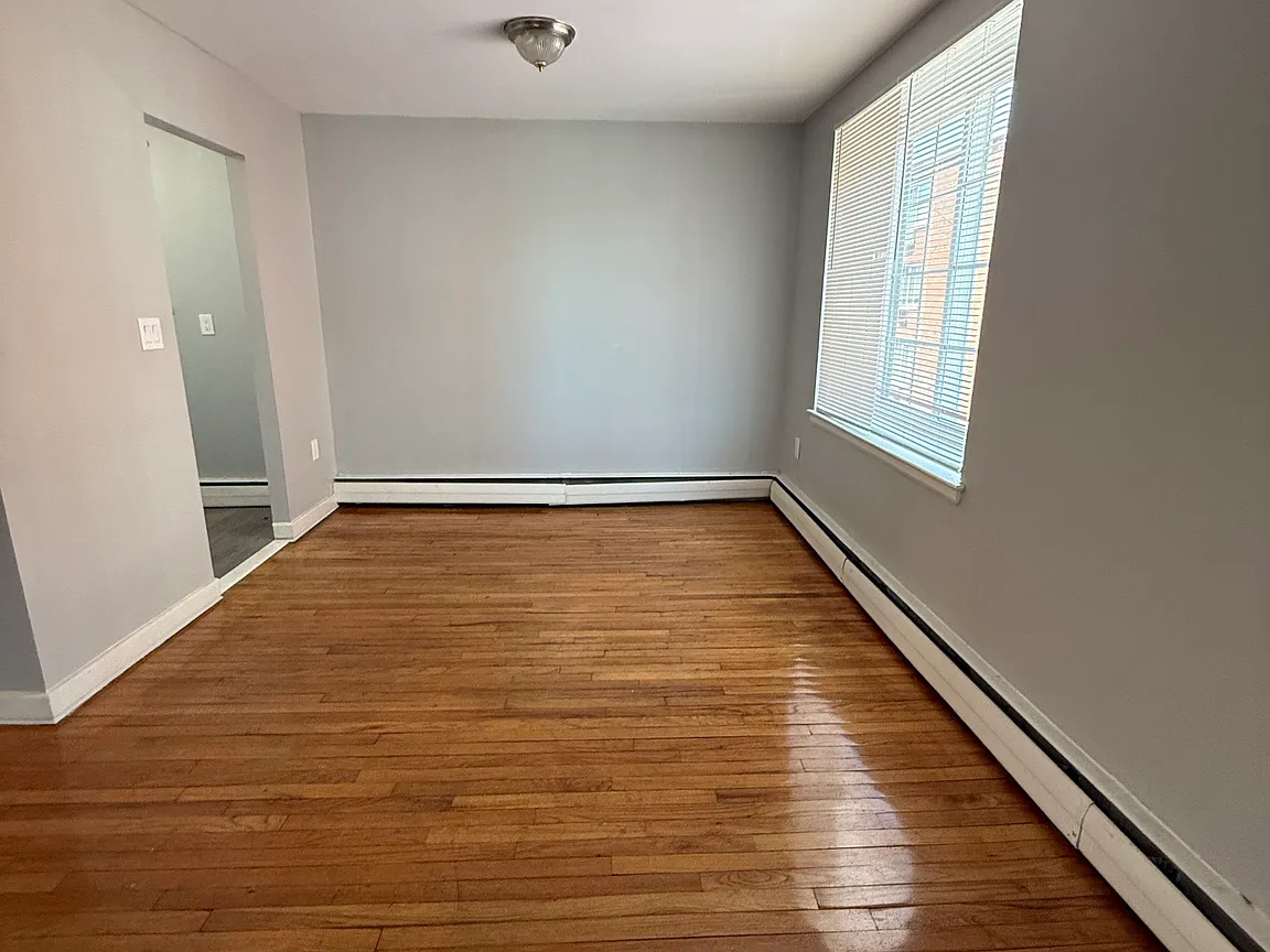 195 Sigourney St, Hartford, CT 06105 — photo 5