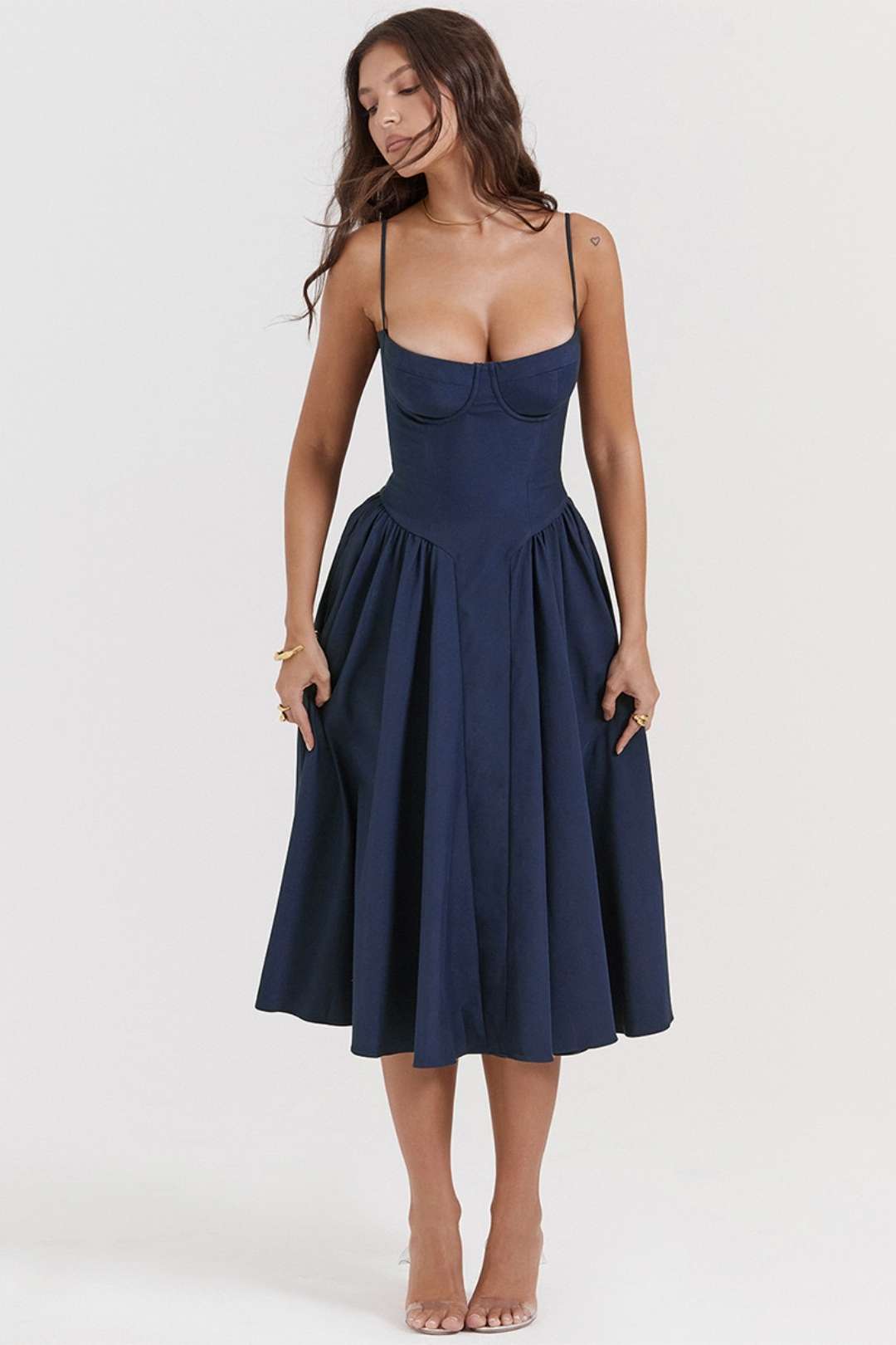 Sexy V-neck Suspender Midi-length Skirt With Slim Waist And Backless Dress.