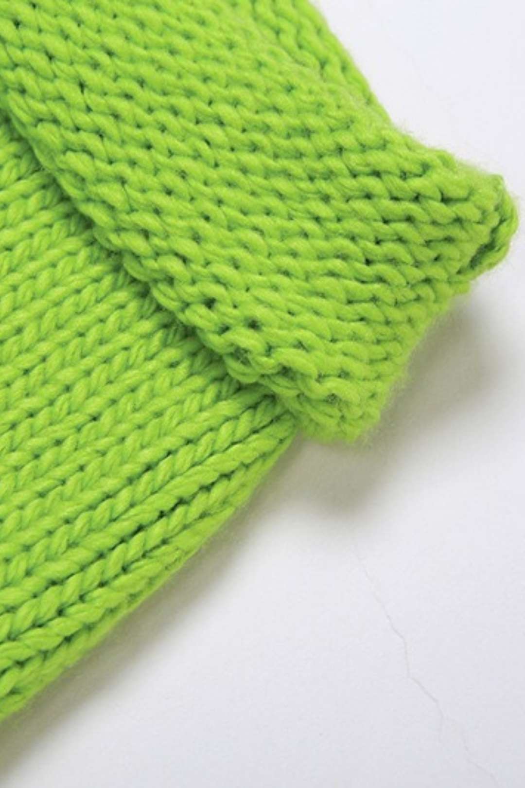 One-shoulder Slim Vest, Low Waist Hip-covering Knitted Skirt Suit