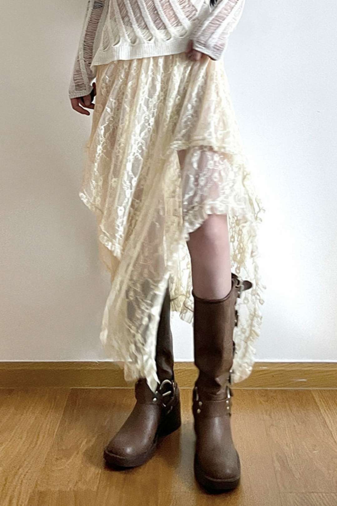 Basic Solid Color Irregular Wave Hem High Waist Lace Ski