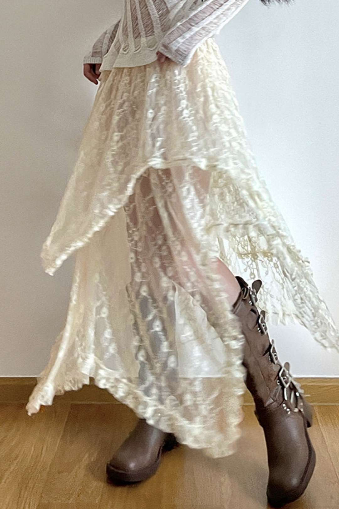 Basic Solid Color Irregular Wave Hem High Waist Lace Ski