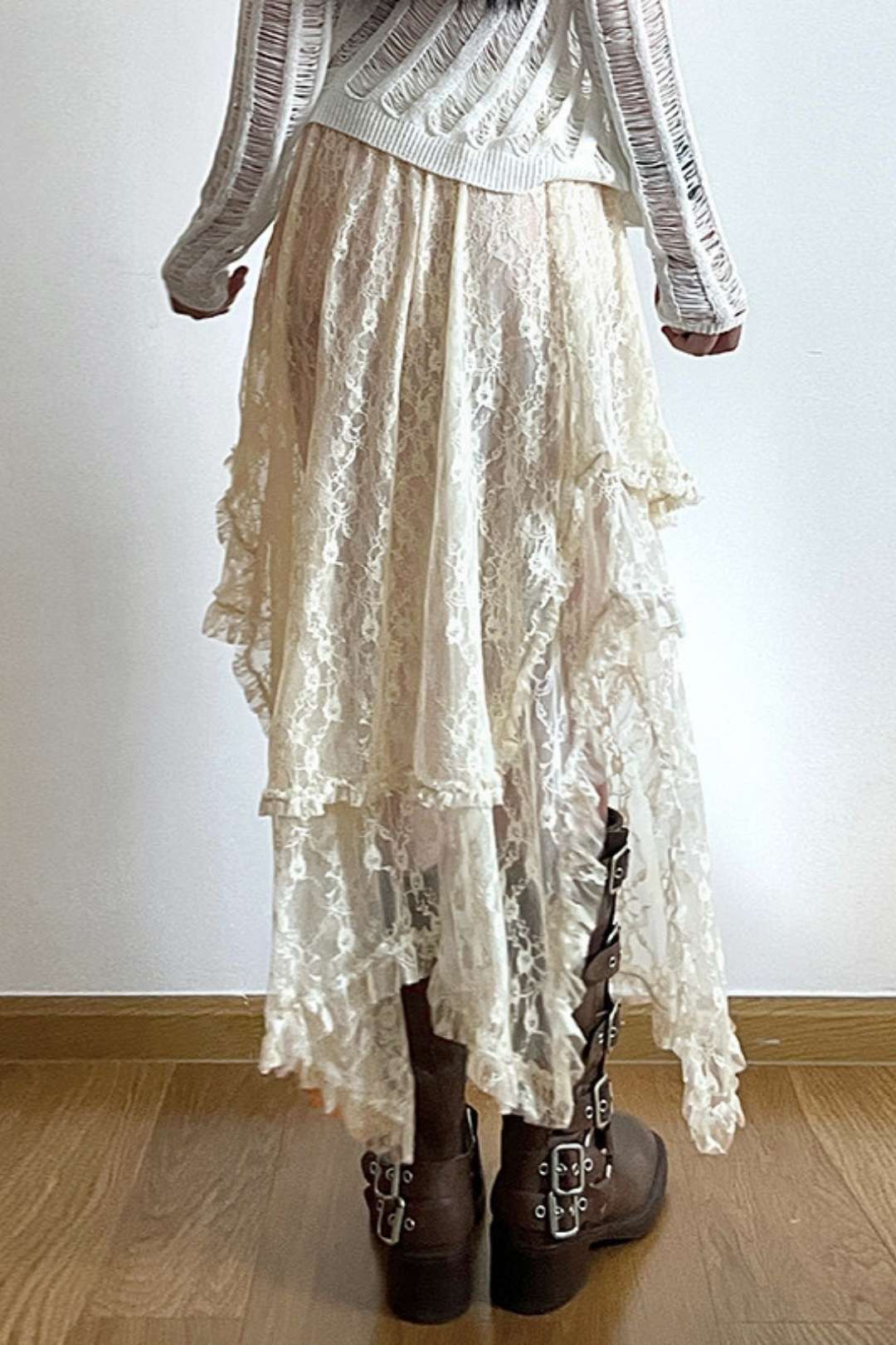 Basic Solid Color Irregular Wave Hem High Waist Lace Ski