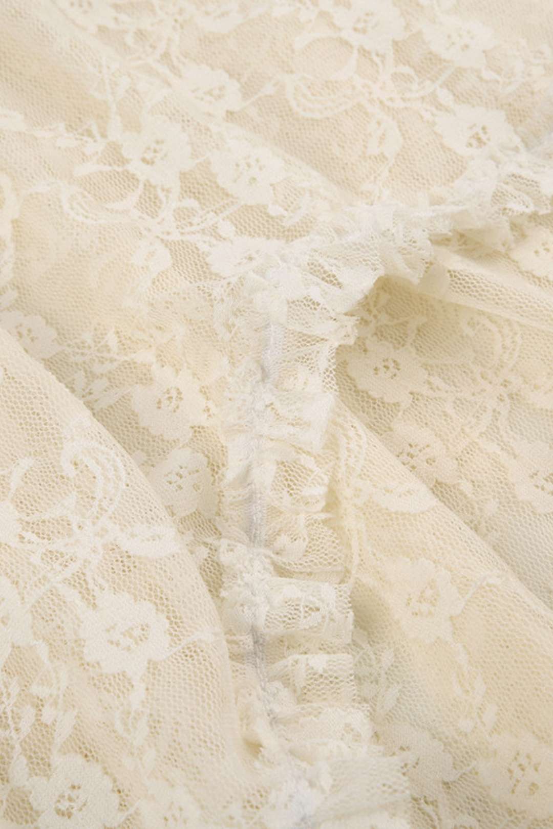 Basic Solid Color Irregular Wave Hem High Waist Lace Ski