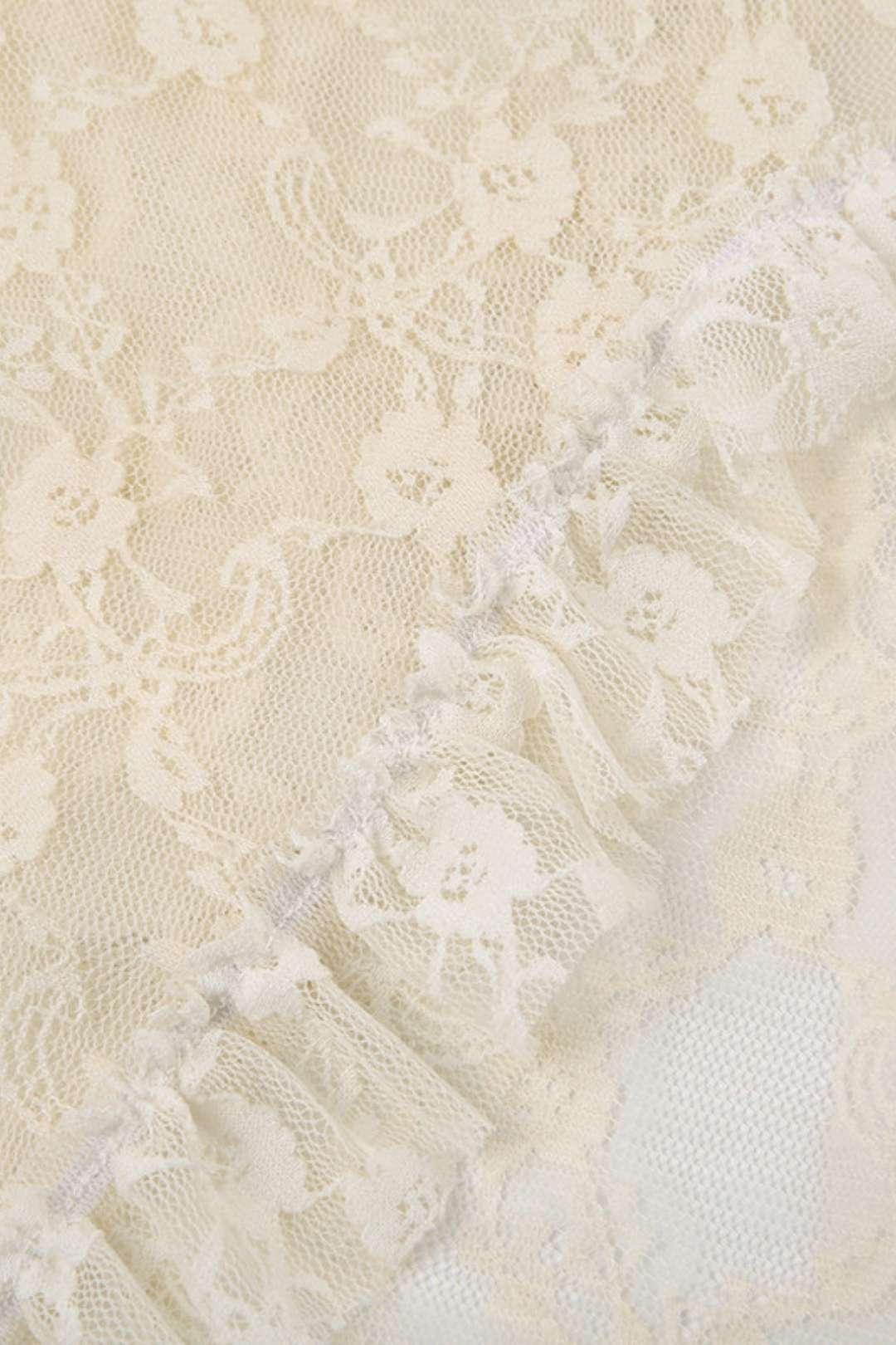 Basic Solid Color Irregular Wave Hem High Waist Lace Ski