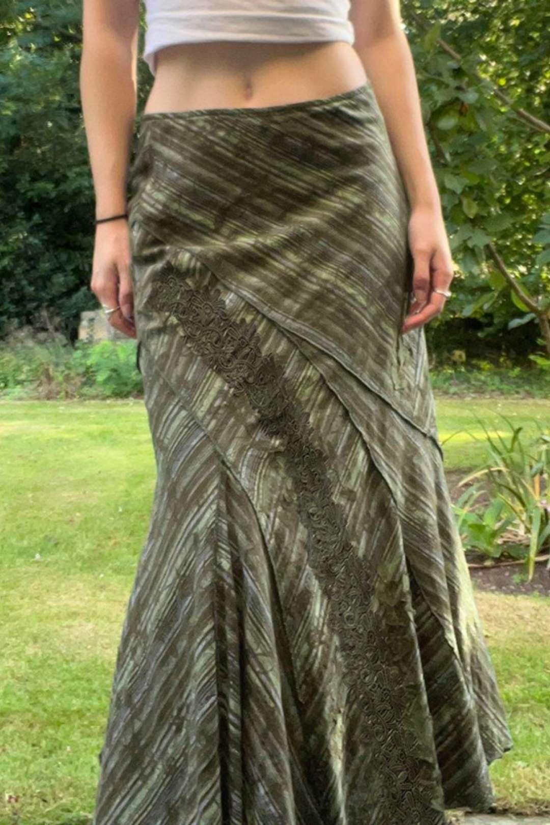 Retro Printed Irregular Pleated Lace Skirt,