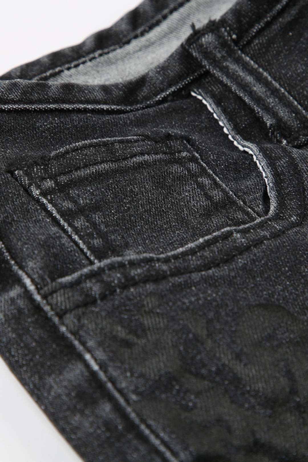 Low-waist Embroidered Flower Distressed White Bell-bottoms Floor-length Slim Jeans