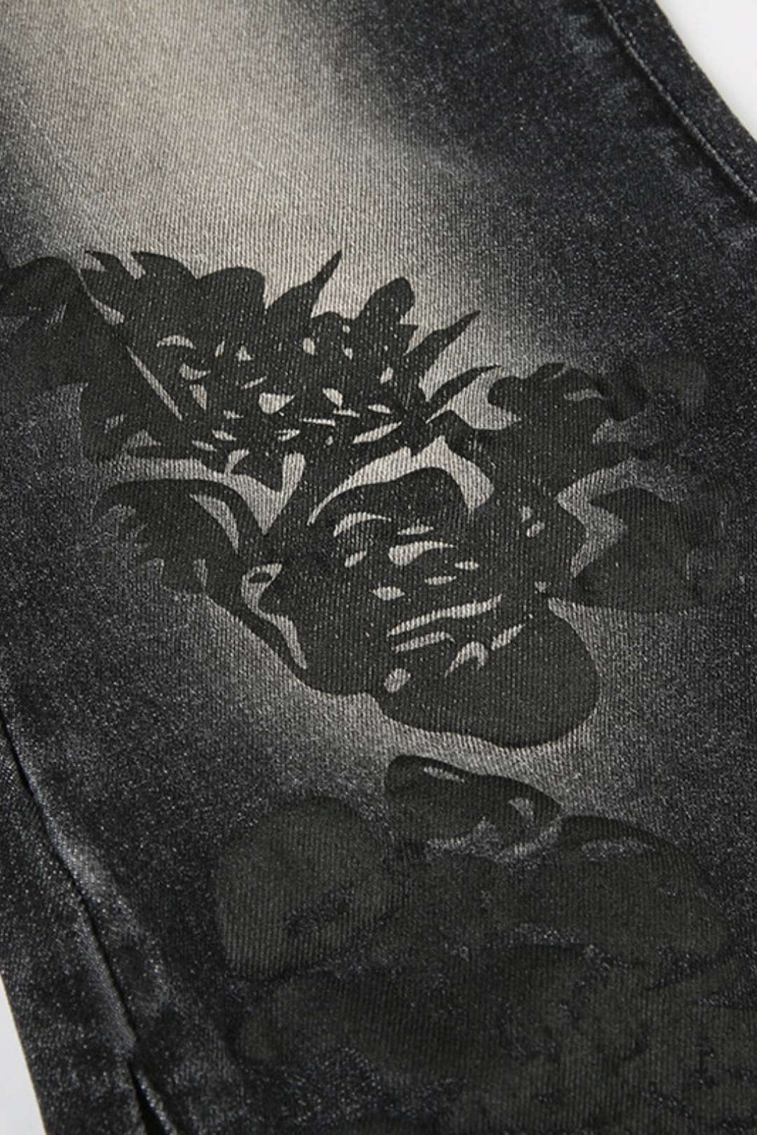 Low-waist Embroidered Flower Distressed White Bell-bottoms Floor-length Slim Jeans